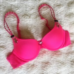 VS Very Sexy T-shirt Demi Bra hot pink polka dot